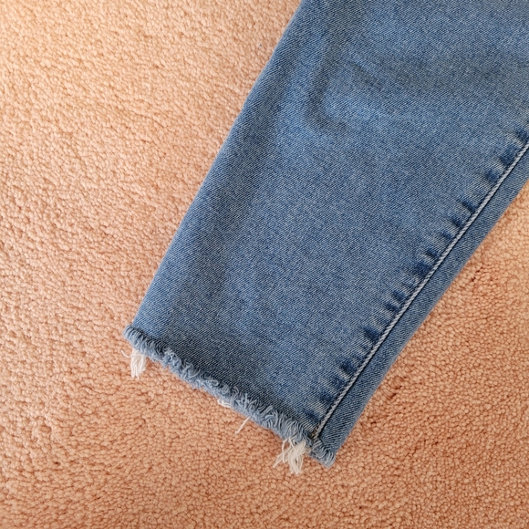 LUCKY BRAND Button Fly High Rise Skinny Bridgette Distress Raw Fray Hem Jeans - Picture 3 of 8